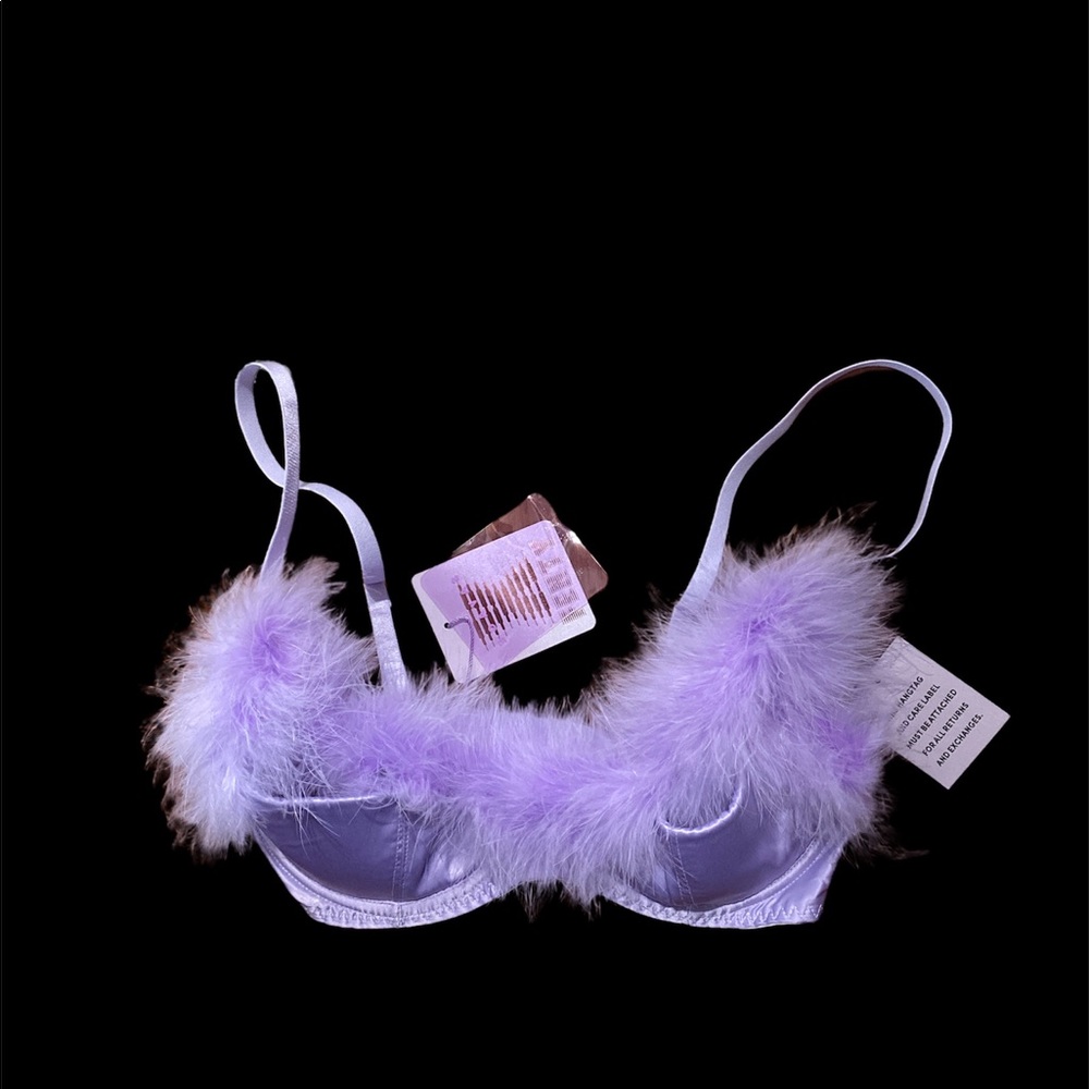 NEW WITH TAGS Savage Fenty Fur Bra 34C